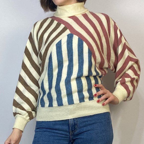 Vintage 80s MULTICOLOURED STRIPED Batwing Sweater! Small to Medium - Picture 7 of 7